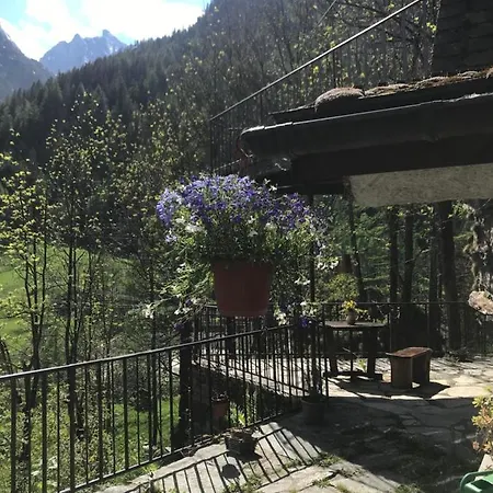 Alpesi faház Chalet Nel Bosco Foglugsan Formazza