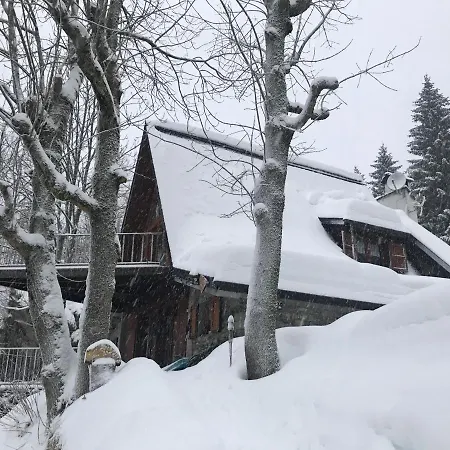 Chalet Nel Bosco Foglugsan Alpesi faház